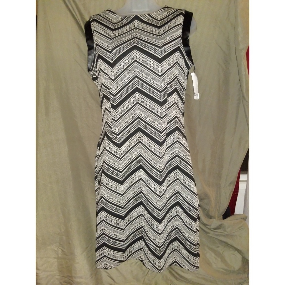 Bar III Black Combo Dress Size L G Textured Round